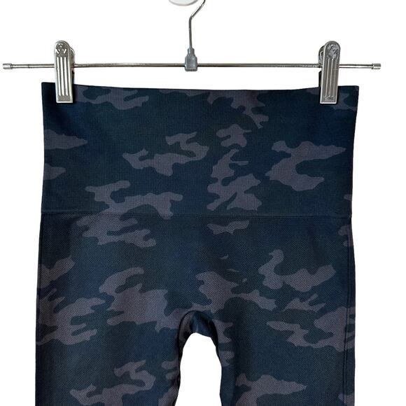 Spanx New Women's Camouflage Cropped Capri Leggings XS Athleisure Workout Gym - Picture 4 of 6